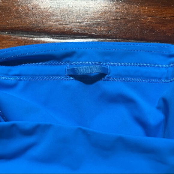 Lululemon Blue Cropped Leggings Size 6 - Picture 6 of 10
